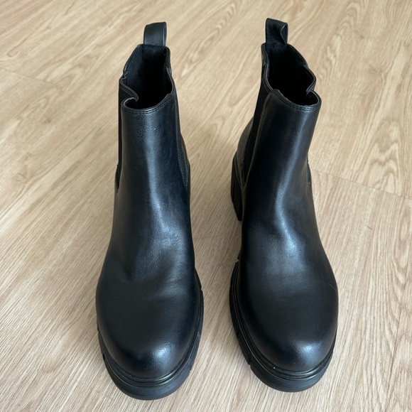 Princess polly Chelsea ankle combat boots nwot - Picture 6 of 10